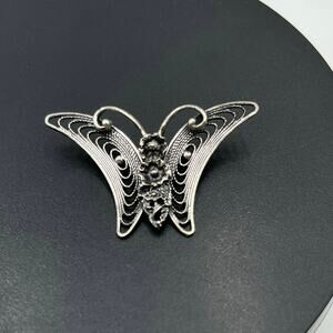 Beau Sterling Silver Signed‎ Vintage Designer Filigree Ornate Butterfly Brooch